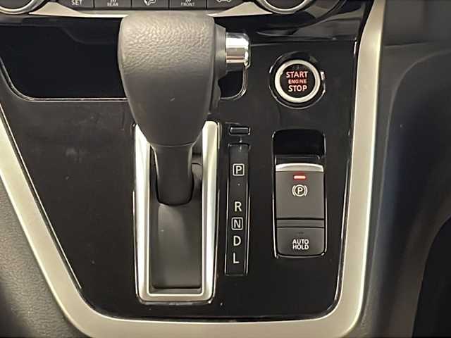 日産 セレナ ハイウェイスター プロパイロットED 静岡県 2016(平28)年 12.4万km アズライトブルー 純正9インチSDナビ（MM516D-L）/フルセグテレビ/Bluetooth/バックカメラ/両側パワースライドドア/ドライブレコーダー/レーンキープアシスト/プロパイロット/純正16inAW/快適パック/インテリキー/プッシュスタート/ETC