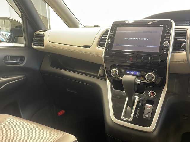 日産 セレナ ハイウェイスター プロパイロットED 静岡県 2016(平28)年 12.4万km アズライトブルー (株)IDOMが運営する【じしゃロン浜松店】の自社ローン専用車両になりますこちらは現金またはオートローンご利用時の価格です。自社ローンご希望の方は別途その旨お申付け下さい/ /純正9インチSDナビ（MM516D-L）/フルセグテレビ/Bluetooth/バックカメラ/両側パワースライドドア/ドライブレコーダー/レーンキープアシスト/プロパイロット/純正16inAW/快適パック/インテリキー/プッシュスタート/ETC