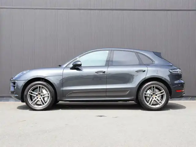 ポルシェ マカン ターボ 静岡県 2019(令1)年 4.5万km ヴァルカノグレーメタリック ワンオーナー/スポーツクロノパッケージ/カーボンインテリアパッケージ/パノラマサンルーフ/PDLS＋/レザーシート/シートヒーター＆ベンチレーション/OPボディーカラー(ヴァルカノグレーメタリック)/エアサスペンション/BOSEサウンド/360°カメラ/純正ナビ/BT/USB/ETC/前後ドラレコ/ACC/LKA/BSM