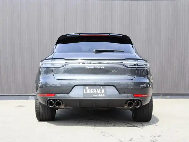 ポルシェ マカン ターボ 静岡県 2019(令1)年 4.5万km ヴァルカノグレーメタリック ワンオーナー/スポーツクロノパッケージ/カーボンインテリアパッケージ/パノラマサンルーフ/PDLS＋/レザーシート/シートヒーター＆ベンチレーション/OPボディーカラー(ヴァルカノグレーメタリック)/エアサスペンション/BOSEサウンド/360°カメラ/純正ナビ/BT/USB/ETC/前後ドラレコ/ACC/LKA/BSM