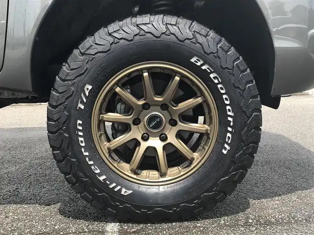 トヨタ ハイラックス Z 富山県 2020(令2)年 3.6万km オキサイドブロンズM アルパイン専用フローティングナビ/フルセグＴＶ／Bluetooth/バックカメラ/リフトアップ/社外ＡＷ１７インチ/前後ドライブレコーダー/レーダークルーズコントロール/レーンキープアシスト/社外トノカバー/ＬＥＤヘッドライト/ETC2.0/横滑り防止装置/セーフティセンス/コーナーセンサー/オートライト/オートマチックハイビーム/保証書／取説有り