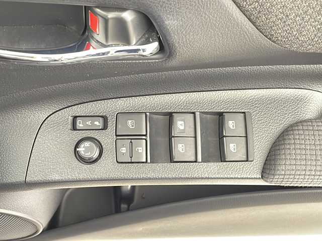 トヨタ シエンタ ファンベースG セーフティED 鹿児島県 2020(令2)年 2.6万km ブラックマイカ Toyota Safety Sense/純正SDナビ/パノラミックビューモニター/バックカメラ/両側電動スライドドア/前後ドライブレコーダー/前席シートヒーター /ETC/USBソケット/前後コーナーセンサー/オートマチックハイビーム/電動格納ミラー/レーンキープアシスト /スマートキー/純正フロアマット/ドアバイザー