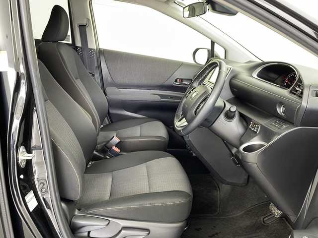 トヨタ シエンタ ファンベースG セーフティED 鹿児島県 2020(令2)年 2.6万km ブラックマイカ Toyota Safety Sense/純正SDナビ/パノラミックビューモニター/バックカメラ/両側電動スライドドア/前後ドライブレコーダー/前席シートヒーター /ETC/USBソケット/前後コーナーセンサー/オートマチックハイビーム/電動格納ミラー/レーンキープアシスト /スマートキー/純正フロアマット/ドアバイザー