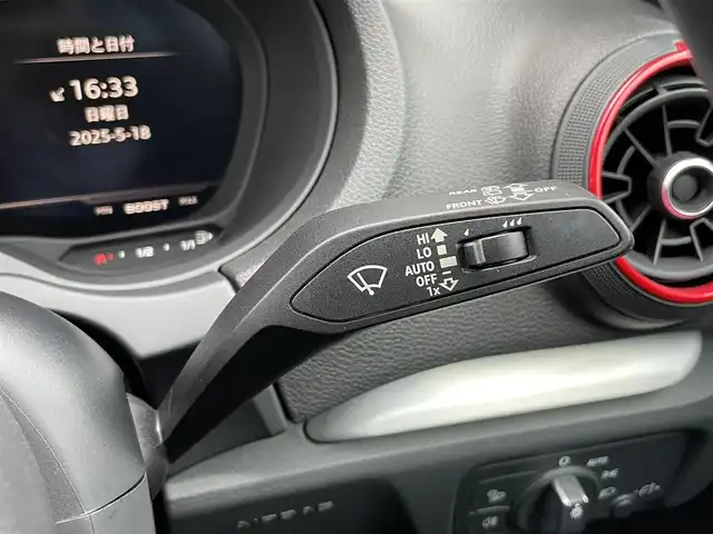 アウディ Ｓ３ 石川県 2017(平29)年 2.8万km 白 黒赤革シート/シートヒーター/マトリクスＬＥＤ/Ｂａｎｇ＆Ｏｌｆｕｓｅｎ/衝突軽減ブレーキ/アダプティブクルーズコントロール/純正ナビ/フルセグ/バックカメラ/クリアランスソナー/バーチャルコックピット/ETC