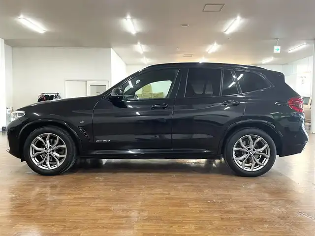 ＢＭＷ Ｘ３ xDrive20d Mスポーツ 道央・札幌 2018(平30)年 8.8万km サファイアブラックP 4WD/ディーゼル車/純正ナビ/・フルセグTV/CD/DVD/BT/USB/MS/フロント、サイド、バックカメラ/全周囲カメラ/本革シート/前席パワーシート/前席シートベンチレーション/全席シートヒーター/運転席シートメモリ機能/パワーバックドア/オートクルーズコントロール/ミラー一体型ETC/衝突被害軽減ブレーキ/レーンキープアシスト/横滑り防止装置/前後コーナーセンサー/ワイヤレス充電/電動パーキングブレーキ/ブレーキホールド/ヘッドアップディスプレイ/ブラインドスポットモニター/アイドリングストップ/パドルシフト/ウインカーミラー/社外ドライブレコーダー/フロアマット/ステアリングリモコン/オートライト/オートハイビーム/LEDヘッドライト/前後フォグライト/プッシュスタート/スマートキーx2/アンビエントライト/ルーフレール/トノカバー/純正19インチAW/新車時保証書/取扱説明書