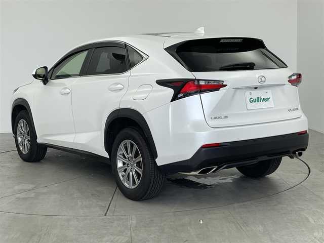 レクサス ＮＸ 200t Iパッケージ 愛知県 2015(平27)年 5.1万km ソニッククォーツ 純正ナビ/　(フルセグ/AM/FM/Bluetooth)/バックカメラ/ガラスルーフ/衝突軽減ブレーキ/レーダークルーズコントロール/社外デジタルインナーミラー/前後ドライブレコーダー/レザーシート/シートヒーター/D席メモリパワーシート/N席パワーシート/ビルトインETC/パドルシフト/ハンドルヒーター/電動パーキング/オートブレーキホールド/デュアルエアコン/LEDヘッドライト/オートライト/スマートキー
