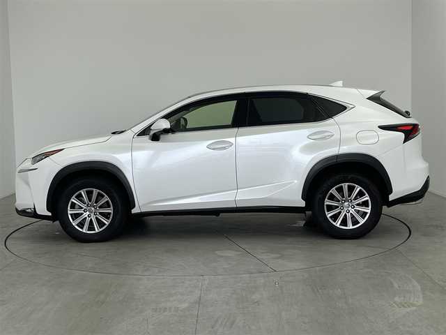 レクサス ＮＸ 200t Iパッケージ 愛知県 2015(平27)年 5.1万km ソニッククォーツ 純正ナビ/　(フルセグ/AM/FM/Bluetooth)/バックカメラ/ガラスルーフ/衝突軽減ブレーキ/レーダークルーズコントロール/社外デジタルインナーミラー/前後ドライブレコーダー/レザーシート/シートヒーター/D席メモリパワーシート/N席パワーシート/ビルトインETC/パドルシフト/ハンドルヒーター/電動パーキング/オートブレーキホールド/デュアルエアコン/LEDヘッドライト/オートライト/スマートキー