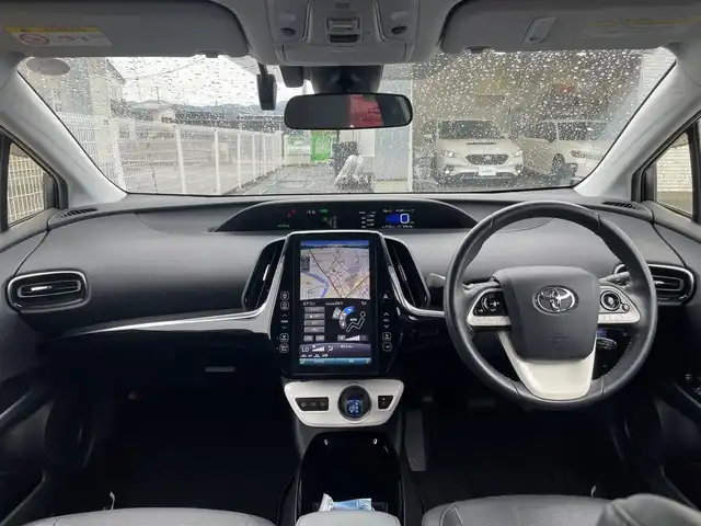 トヨタ プリウス ＰＨＶ A レザーパッケージ 福島県 2017(平29)年 2.1万km シルバーM ワンオーナー/Toyota Safety Sense P/11.6インチT‐Connectナビ/AM/FM/BT/USB/フルセグTV/純正15インチAW(社外AW＋冬タイヤ積込)/黒レザーシート/レーダークルーズコントロール/プリクラッシュセーフティ/ブラインドスポットモニター/バックカメラ/シートヒーター/パワーシート/ステアリングヒーター/ステアリングリモコン/オートハイビーム/LEDヘッドライト/フォグ/リアフォグ/純正ドライブレコーダー/ビルトインETC 2.0/プッシュスタート/ドアバイザー/フロアマット