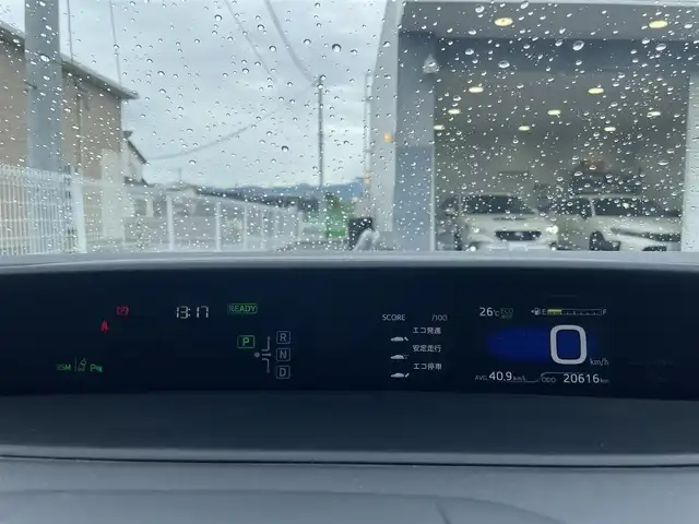 トヨタ プリウス ＰＨＶ A レザーパッケージ 福島県 2017(平29)年 2.1万km シルバーM ワンオーナー/Toyota Safety Sense P/11.6インチT‐Connectナビ/AM/FM/BT/USB/フルセグTV/純正15インチAW(社外AW＋冬タイヤ積込)/黒レザーシート/レーダークルーズコントロール/プリクラッシュセーフティ/ブラインドスポットモニター/バックカメラ/シートヒーター/パワーシート/ステアリングヒーター/ステアリングリモコン/オートハイビーム/LEDヘッドライト/フォグ/リアフォグ/純正ドライブレコーダー/ビルトインETC 2.0/プッシュスタート/ドアバイザー/フロアマット