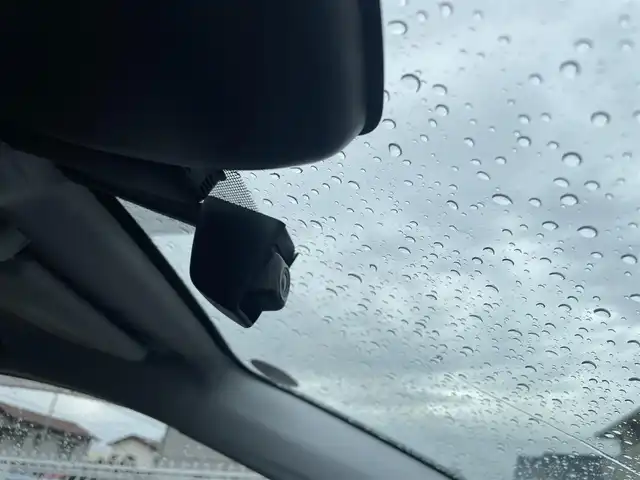 トヨタ プリウス ＰＨＶ A レザーパッケージ 福島県 2017(平29)年 2.1万km シルバーM ワンオーナー/Toyota Safety Sense P/11.6インチT‐Connectナビ/AM/FM/BT/USB/フルセグTV/純正15インチAW(社外AW＋冬タイヤ積込)/黒レザーシート/レーダークルーズコントロール/プリクラッシュセーフティ/ブラインドスポットモニター/バックカメラ/シートヒーター/パワーシート/ステアリングヒーター/ステアリングリモコン/オートハイビーム/LEDヘッドライト/フォグ/リアフォグ/純正ドライブレコーダー/ビルトインETC 2.0/プッシュスタート/ドアバイザー/フロアマット
