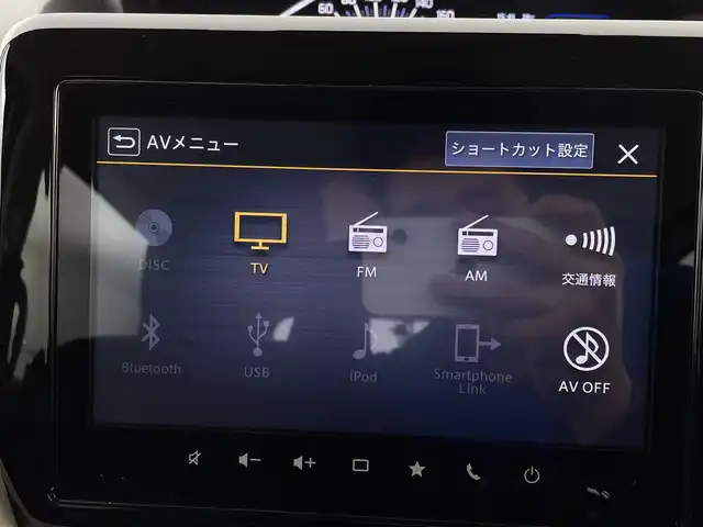スズキ ソリオ HV MZ 新潟県 2021(令3)年 2.1万km ピュアホワイトP スズキセーフティサポート/禁煙車/ワンオーナー/純正9インチメモリナビ/　　CD/DVD/AM/FM/BT/フルセグ//　　applecarplay/androidauto/アラウンドビューモニター/両側パワースライドドア/アダプティブクルーズコントロール/LEDオートライト/前席シートヒーター/純正15インチアルミホイール付/ステアリングスイッチ/サーキュレーター/アイドリングストップ/ヘッドアップディスプレイ/USBポート/社外ドライブレコーダー/後席パーソナルテーブル/後席ロールサンシェード/スペアキー/スマートキー/ETC