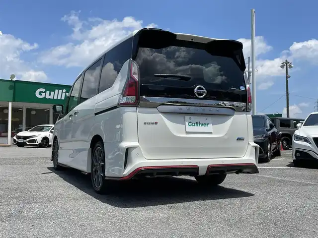 日産 セレナ ニスモ 千葉県 2018(平30)年 5万km ブリリアントホワイトパール エマージェンシーブレーキ/プロパイロット/アラウンドビューモニター/純正9インチSDナビ【MM517D-L】/・CD/DVD/Blu-ray/MSV/Bluetooth/フルセグ/純正フリップダウンモニター/インテリジェントルームミラー/パーキングアシスト/両後ハンズフリーオートスライドドア/前席シートヒーター/レーンキープアシスト/標識認識機能/インテリジェントキー/前後コーナーセンサー/純正LEDヘッドライト/純正17インチアルミホイール/純正ドライブレコーダー/ETC/本革巻ステアリング/サイド＆カーテンエアバッグ