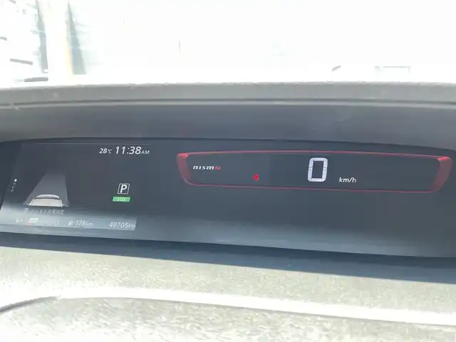 日産 セレナ ニスモ 千葉県 2018(平30)年 5万km ブリリアントホワイトパール エマージェンシーブレーキ/プロパイロット/アラウンドビューモニター/純正9インチSDナビ【MM517D-L】/・CD/DVD/Blu-ray/MSV/Bluetooth/フルセグ/純正フリップダウンモニター/インテリジェントルームミラー/パーキングアシスト/両後ハンズフリーオートスライドドア/前席シートヒーター/レーンキープアシスト/標識認識機能/インテリジェントキー/前後コーナーセンサー/純正LEDヘッドライト/純正17インチアルミホイール/純正ドライブレコーダー/ETC/本革巻ステアリング/サイド＆カーテンエアバッグ