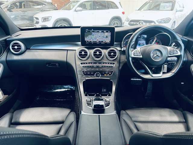 メルセデス・ベンツ Ｃ２２０ｄ ワゴン ローレウスエディション 大阪府 2018(平30)年 3.5万km オブシディアンブラック レーダーセーフティ/サンルーフ/黒革/メモリ付きパワーシート/シートヒーター/純正ナビ/TV/バックカメラ/ACC/純正18インチAW/LEDヘッドライト/ブラインドスポット/電動リアゲート