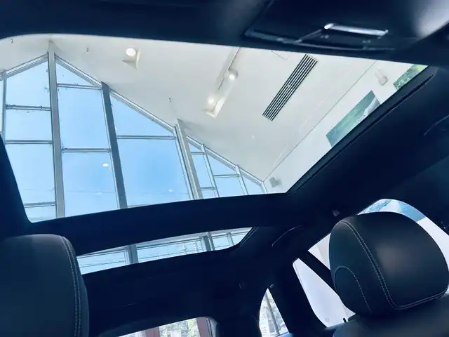 メルセデス・ベンツ Ｃ２２０ｄ ワゴン ローレウスエディション 大阪府 2018(平30)年 3.5万km オブシディアンブラック レーダーセーフティ/サンルーフ/黒革/メモリ付きパワーシート/シートヒーター/純正ナビ/TV/バックカメラ/ACC/純正18インチAW/LEDヘッドライト/ブラインドスポット/電動リアゲート