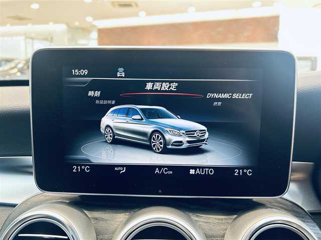 メルセデス・ベンツ Ｃ２２０ｄ ワゴン ローレウスエディション 大阪府 2018(平30)年 3.5万km オブシディアンブラック レーダーセーフティ/サンルーフ/黒革/メモリ付きパワーシート/シートヒーター/純正ナビ/TV/バックカメラ/ACC/純正18インチAW/LEDヘッドライト/ブラインドスポット/電動リアゲート
