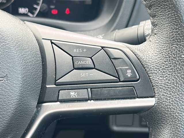 日産 ノート e－パワー メダリスト FOUR 福島県 2019(平31)年 5.9万km ブリリアントホワイトパール 純正ナビ　フルセグＴＶ　ＢＴ　全方位Ｃ　純正ミラー型ドラレコ　パートタイム４ＷＤ　ＥＴＣ　追従型クルコン　ハーフレザーシート　エマージェンシーブレーキ　取説　プッシュスタート　スマートキー　ステリモ　後方ドラレコ（Driveman）