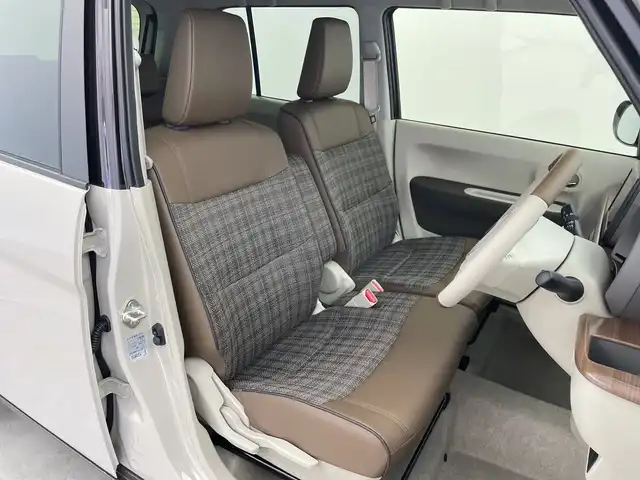 スズキ ラパン ＬＣ X 群馬県 2025(令7)年 0.1千km フォーンベージュメタリック/アーバンブラウン 2トーン 届出済未使用車　純正ディスプレイオーディオ　バックカメラ　シートヒーター　衝突被害軽減ブレーキ　レーンアシスト　オートハイビーム　ＬＥＤヘッドライト　ハーフレザーシート　スマートキー　禁煙車