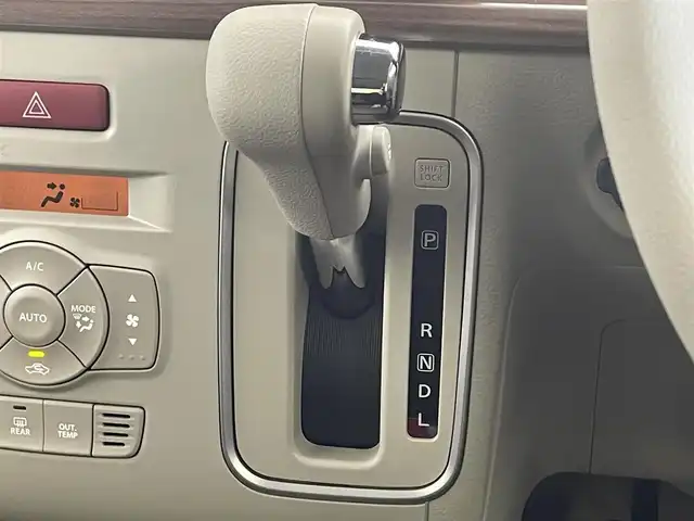 スズキ ラパン ＬＣ X 群馬県 2025(令7)年 0.1千km フォーンベージュメタリック/アーバンブラウン 2トーン 届出済未使用車　純正ディスプレイオーディオ　バックカメラ　シートヒーター　衝突被害軽減ブレーキ　レーンアシスト　オートハイビーム　ＬＥＤヘッドライト　ハーフレザーシート　スマートキー　禁煙車