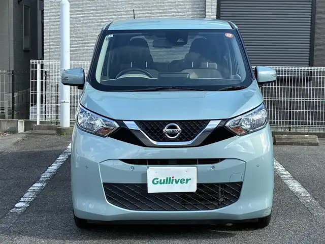 日産 デイズ X 愛知県 2020(令2)年 5.5万km ソーダブルーM /禁煙車//純正メモリーナビ(MM319D-L)//フルセグTV//インテリジェントアラウンドビューモニター//バック・サイド・フロントカメラ//ETC//ディスプレイ付きルームミラー//インテリジェントエマージェンシーブレーキ//レーンディパーチャーウォーニング//踏み間違い防止アシスト//車線逸脱防止//ふらつき警報//衝突予測警報//標識検知機能//先行車発進お知らせ//フロント&バックソナー//ハロゲンヘッドライト//オートライト//ヒルスタートアシスト//純正フロアマット//純正ドアバイザー//プッシュスタート//電動格納ミラーウィンカー//横滑り防止装置//新車保証書/取扱説明書//スペアキー