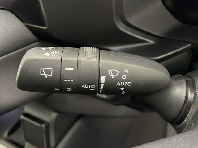 トヨタ ランドクルーザー ２５０ VX 長野県 2024(令6)年 1.1万km プラチナホワイトパールマイカ ワンオーナー/禁煙車/純正12.3インチナビ/（AM／FM／Bluetooth／フルセグTV／USB／HDMI）/全方位カメラ/寒冷地仕様/・リヤフォグランプ/・ミリ波ヒーター/・ヘッドライトウォッシャー/・リヤヒーターダクト/デジタルインナーミラー/ムーンルーフ/トヨタセーフティセンス/・プリクラッシュセーフティ/・レーンディパーチャーアラート/・レーダークルーズコントロール/・オートマチックハイビーム/・ロードサインアシスト/・緊急時操舵支援/クリアランスソナー/ブラインドスポットモニター/ETC2.0/レザーシート/シートヒーター/シートベンチレーション/ステアリングヒーター/パワーシート/パワーバックドア/ルーフレール/純正18インチアルミホイール/スマートキー/スペアキー有/プッシュスタート/純正フロアマット/LEDヘッドライト/フロントフォグランプ/横滑り防止装置/センターデフロック