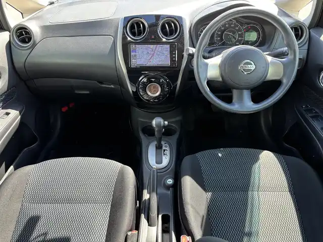 日産 ノート X DIG－S 福岡県 2014(平26)年 5.4万km オーロラモーヴ プッシュスタートボタン/スマートキー/Bluetoothオーディオ/USB入力端子/フルセグTV/純正ホイルカバー/アイドリングストップ