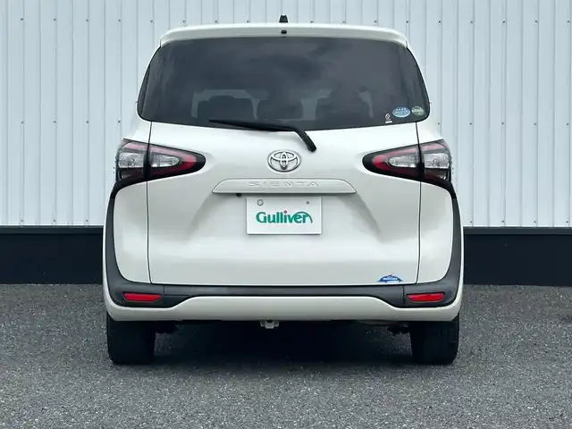 トヨタ シエンタ G 千葉県 2017(平29)年 5万km ホワイトパールクリスタルシャイン 社外SDナビ/(フルセグTV Bluetooth CD DVD)/バックカメラ/衝突被害軽減システム/クルーズコントロール/両側パワースライドドア/横滑り防止装置/ETC/アイドリングストップ/LEDヘッドライト/フォグランプ/オートライト/ウィンカーミラー/電動格納ミラー/社外15インチAW/シートヒーター/シートリフター/プッシュスタート/スマートキー/フロアマット