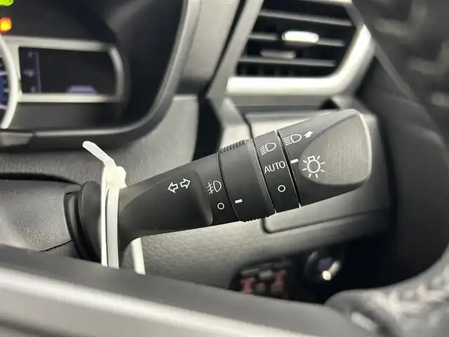 トヨタ ルーミー カスタムG 千葉県 2020(令2)年 2.2万km プラムブラウンパールクリスタルシャイン スマートアシスト/・衝突回避支援ブレーキ機能/・衝突警報機能/・車線逸脱警報機能/・ふらつき警報/・ブレーキ制御付誤発進抑制機能/・先行車発進お知らせ機能/・アダプティブドライビングビーム/・アダプティブクルーズコントロール/・サイドビューランプ/・コーナーセンサー/・路側逸脱警報/・標識認識機能/純正7インチメモリーナビ/・フルセグTV/・Bluetoothオーディオ接続/・CD/DVD再生機能/・全方位カメラ/両側パワースライドドア/LEDヘッドライト/スマートキー/前後コーナーセンサー