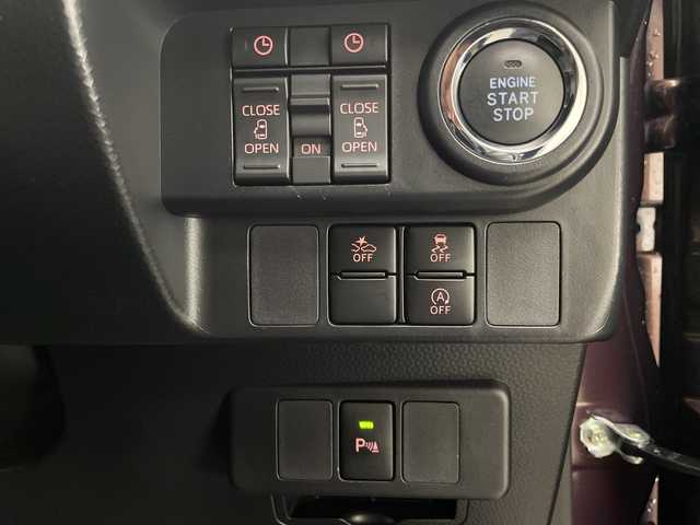 トヨタ ルーミー カスタムG 宮崎県 2020(令2)年 2.2万km プラムブラウンパールクリスタルシャイン 禁煙車/トヨタセーフティセンス/純正ナビTV/（NSCN-W68/CD/Bluetooth/FMAM/ワンセグTV)/純正ドライブレコーダー/純正LEDオートライト/純正LEDフォグ/純正14インチアルミ/純正フロアマット/両側電動スライドドア/アダプティブクルーズコントロール/プリクラッシュセーフティ/オートマチックハイビーム/レーンディパーチャーアラート/クリアランスソナー/電子パーキング/オートホールド/オートエアコン/本革巻ハンドル/スマートキー/プッシュエンジンスタート/スペアキー/新車時保証書/取扱い説明書