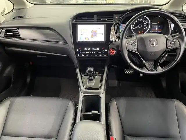 ホンダ シャトル ハイブリッド Z ホンダセンシング 宮城県 2019(令1)年 3.9万km プラチナホワイトパール /純正8インチメモリナビ//CD/DVD/SD/BT/AUX/フルセグテレビ//レーダークルーズコントロール//衝突被害軽減ブレーキ//バックカメラ//レーンキープアシスト//ETC//社外ドライブレコーダー前後//LEDヘッドライト//オートハイビーム