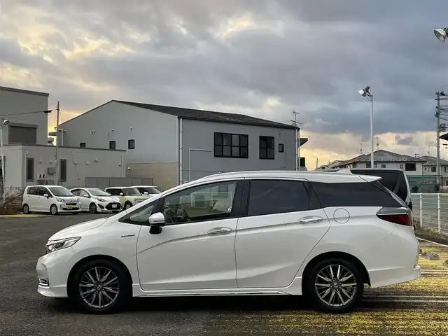ホンダ シャトル ハイブリッド Z ホンダセンシング 宮城県 2019(令1)年 3.9万km プラチナホワイトパール /純正8インチメモリナビ//CD/DVD/SD/BT/AUX/フルセグテレビ//レーダークルーズコントロール//衝突被害軽減ブレーキ//バックカメラ//レーンキープアシスト//ETC//社外ドライブレコーダー前後//LEDヘッドライト//オートハイビーム