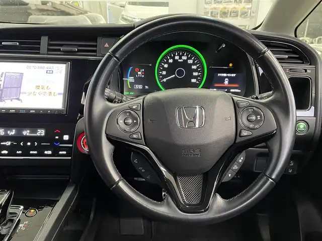 ホンダ シャトル ハイブリッド Z ホンダセンシング 宮城県 2019(令1)年 3.9万km プラチナホワイトパール /純正8インチメモリナビ//CD/DVD/SD/BT/AUX/フルセグテレビ//レーダークルーズコントロール//衝突被害軽減ブレーキ//バックカメラ//レーンキープアシスト//ETC//社外ドライブレコーダー前後//LEDヘッドライト//オートハイビーム