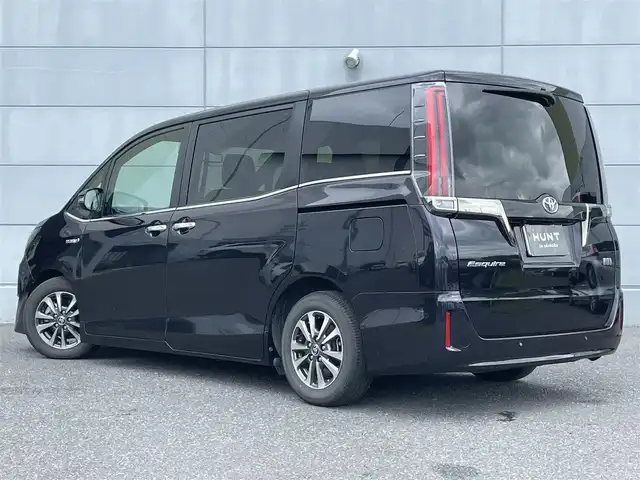 トヨタ エスクァイア ハイブリッド Gi プレミアムパッケージ ブラックテーラード 千葉県 2019(令1)年 5万km スパークリングブラックパールクリスタルシャイン 衝突軽減ブレーキ/両側パワースライドドア/純正１０インチＳＤナビ/フルセグＴＶ/バックカメラ/ＴＯＭ＇Ｓシフトポジションスイッチ/ＫＹＢローファースポーツ/ステアリングヒーター/ＥＴＣ２．０/LEDヘッドライト/フォグランプ