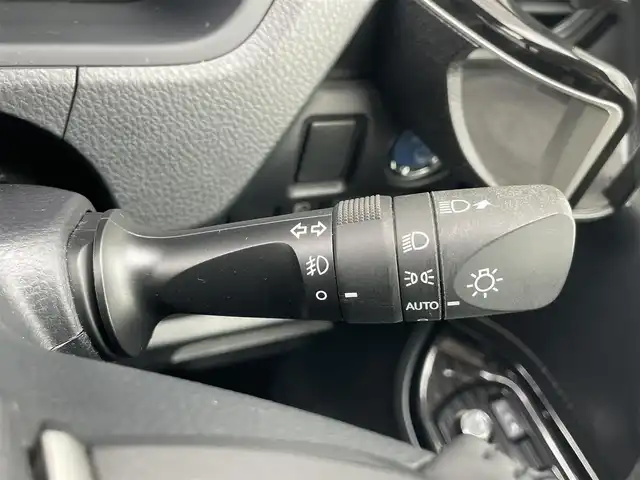 トヨタ エスクァイア ハイブリッド Gi プレミアムパッケージ ブラックテーラード 千葉県 2019(令1)年 5万km スパークリングブラックパールクリスタルシャイン 衝突軽減ブレーキ/両側パワースライドドア/純正１０インチＳＤナビ/フルセグＴＶ/バックカメラ/ＴＯＭ＇Ｓシフトポジションスイッチ/ＫＹＢローファースポーツ/ステアリングヒーター/ＥＴＣ２．０/LEDヘッドライト/フォグランプ
