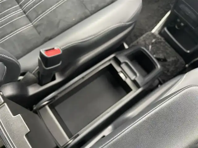 トヨタ エスクァイア ハイブリッド Gi プレミアムパッケージ ブラックテーラード 千葉県 2019(令1)年 5万km スパークリングブラックパールクリスタルシャイン 衝突軽減ブレーキ/両側パワースライドドア/純正１０インチＳＤナビ/フルセグＴＶ/バックカメラ/ＴＯＭ＇Ｓシフトポジションスイッチ/ＫＹＢローファースポーツ/ステアリングヒーター/ＥＴＣ２．０/LEDヘッドライト/フォグランプ