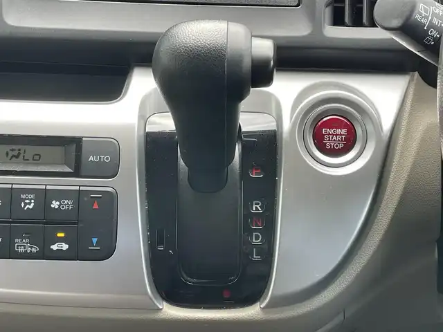 ホンダ Ｎ ＷＧＮ G 道央・札幌 2017(平29)年 0.8万km ルナシルバーM ４WD/社外オーディオ/AM/FM/CD/BT/横滑り防止装置/ドライブレコーダー/ECONモード/前席シートヒーター/プッシュスタート/スマートキー/ハロゲンヘッドライト/ヘッドライトレベライザー/電動格納ミラー/ヒーテッドドアミラー/純正フロアマット/ドアバイザー/社外AW付夏タイヤ積込/155/65/R14/2017年/山5mm