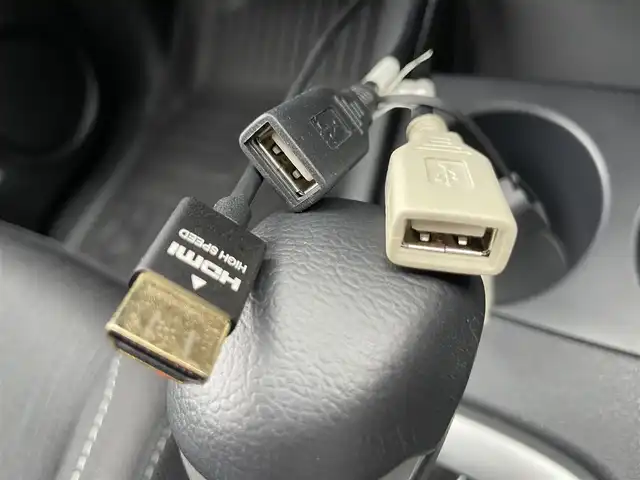 トヨタ ハイラックス Z 大阪府 2023(令5)年 2万km 黒 社外9インチディスプレイオーディオ（ALPINE）/（AppleCarPlay/AndroidAuto/Bluetooth/HDMI/USB）/前後ドライブレコーダー　/バックカメラ　/純正17インチアルミホイール/LEDヘッドライト　/クルーズコントロール　/ETC　/リアデフロック　/ハードトノカバー　/スペアタイヤ有