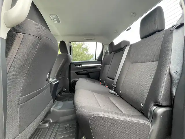 トヨタ ハイラックス Z 大阪府 2023(令5)年 2万km 黒 社外9インチディスプレイオーディオ（ALPINE）/（AppleCarPlay/AndroidAuto/Bluetooth/HDMI/USB）/前後ドライブレコーダー　/バックカメラ　/純正17インチアルミホイール/LEDヘッドライト　/クルーズコントロール　/ETC　/リアデフロック　/ハードトノカバー　/スペアタイヤ有
