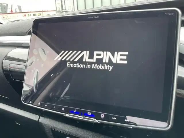 トヨタ ハイラックス Z 大阪府 2023(令5)年 2万km 黒 社外9インチディスプレイオーディオ（ALPINE）/（AppleCarPlay/AndroidAuto/Bluetooth/HDMI/USB）/前後ドライブレコーダー　/バックカメラ　/純正17インチアルミホイール/LEDヘッドライト　/クルーズコントロール　/ETC　/リアデフロック　/ハードトノカバー　/スペアタイヤ有
