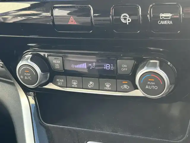 日産 セレナ ハイウェイスター 熊本県 2017(平29)年 2.7万km アズライトブルー 純正9インチナビ/・AM/FM/CD/DVD/BT/SD/USB/・フルセグTV/アラウンドビューモニター/フリップダウンモニター/衝突軽減ブレーキ/レーンキープアシスト/オートハイビーム/クルーズコントロール/ドライブレコーダー/標識認識機能/ふらつき警報/パーキングアシスト/両側電動スライドドア/革巻きステアリング/ステアリングスイッチ/LEDヘッドライト/ETC/純正フロアマット/電動格納ミラー/ウインカーミラー/後席ロールサンシェード/ドアバイザー/プッシュスタート/スペアキー