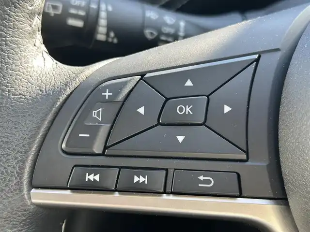 日産 セレナ ハイウェイスター 熊本県 2017(平29)年 2.7万km アズライトブルー 純正9インチナビ/・AM/FM/CD/DVD/BT/SD/USB/・フルセグTV/アラウンドビューモニター/フリップダウンモニター/衝突軽減ブレーキ/レーンキープアシスト/オートハイビーム/クルーズコントロール/ドライブレコーダー/標識認識機能/ふらつき警報/パーキングアシスト/両側電動スライドドア/革巻きステアリング/ステアリングスイッチ/LEDヘッドライト/ETC/純正フロアマット/電動格納ミラー/ウインカーミラー/後席ロールサンシェード/ドアバイザー/プッシュスタート/スペアキー