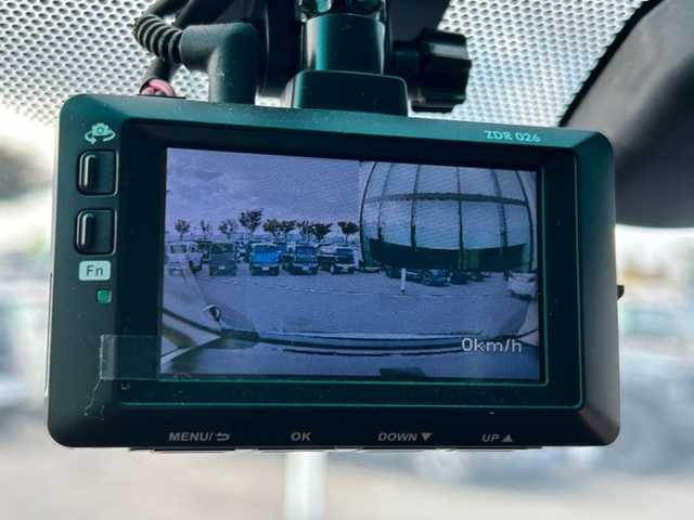 トヨタ アルファード 350G Lパッケージ 和歌山県 2011(平23)年 10.3万km ホワイトパールクリスタルシャイン 純正8インチナビ/フルセグTV/CD/DVD/バックカメラ/ビルトインETC/前後ドライブレコーダー/純正フリップダウンモニター/サンルーフ/両側パワースライドドア/電動リアゲート/クルーズコントロール/クリアランスソナー/革本木目ステアリング/ステアリングスイッチ/レザーシート/全席パワーシート/シートメモリー/運転席シートヒーター/オットマン/クールボックス/HIDヘッドライト/フォグランプ/オートライト/オートワイパー/電動格納ミラー/純正17インチAW/プッシュスタート/スマートキー/スペアキー/取扱説明書