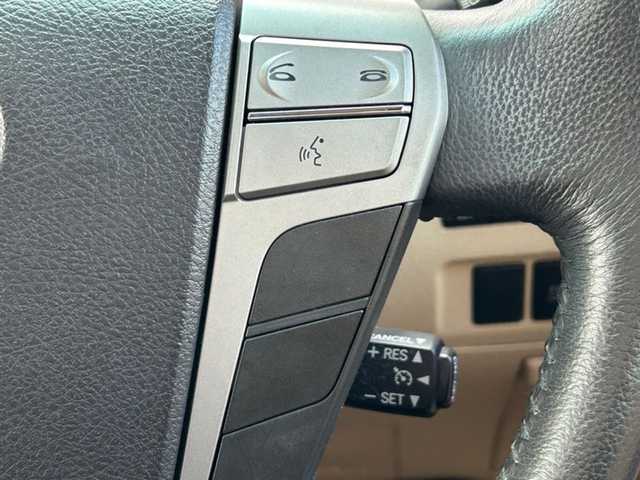 トヨタ アルファード 350G Lパッケージ 和歌山県 2011(平23)年 10.3万km ホワイトパールクリスタルシャイン 純正8インチナビ/フルセグTV/CD/DVD/バックカメラ/ビルトインETC/前後ドライブレコーダー/純正フリップダウンモニター/サンルーフ/両側パワースライドドア/電動リアゲート/クルーズコントロール/クリアランスソナー/革本木目ステアリング/ステアリングスイッチ/レザーシート/全席パワーシート/シートメモリー/運転席シートヒーター/オットマン/クールボックス/HIDヘッドライト/フォグランプ/オートライト/オートワイパー/電動格納ミラー/純正17インチAW/プッシュスタート/スマートキー/スペアキー/取扱説明書