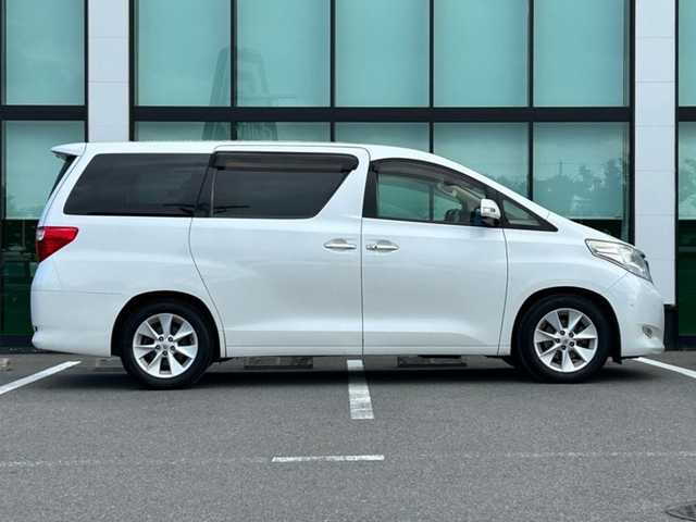 トヨタ アルファード 350G Lパッケージ 和歌山県 2011(平23)年 10.3万km ホワイトパールクリスタルシャイン 純正8インチナビ/フルセグTV/CD/DVD/バックカメラ/ビルトインETC/前後ドライブレコーダー/純正フリップダウンモニター/サンルーフ/両側パワースライドドア/電動リアゲート/クルーズコントロール/クリアランスソナー/革本木目ステアリング/ステアリングスイッチ/レザーシート/全席パワーシート/シートメモリー/運転席シートヒーター/オットマン/クールボックス/HIDヘッドライト/フォグランプ/オートライト/オートワイパー/電動格納ミラー/純正17インチAW/プッシュスタート/スマートキー/スペアキー/取扱説明書