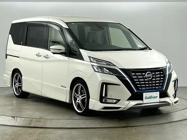 日産 セレナ e－パワー ハイウェイスター V 愛知県 2020(令2)年 5.6万km ブリリアントホワイトパール 禁煙車/純正10インチナビ/（AM/FM/フルセグ/BT/CD/DVD）/純正フリップダウンモニター/IMPULエアロ（F/S/R）/プロパイロット/両側パワースライドドア/全方位カメラ/D/N席シートヒーター/18インチWORKSアルミホイール/側方支援/後側方支援/エマージェンシーブレーキ/速度標識表示/道路標識表示/駐車支援/ふらつき警報/LEDヘッドライト/ステアリングヒーター/ビルトインETC/純正フロアマット/プッシュスタート/スマートキー