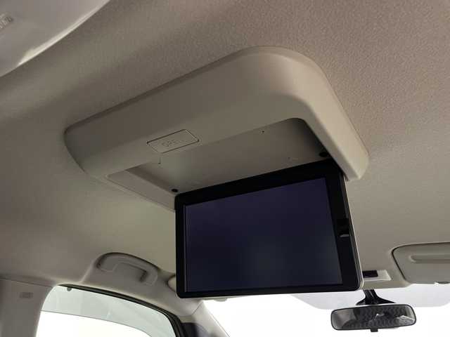 日産 セレナ e－パワー ハイウェイスター V 鹿児島県 2020(令2)年 6.2万km ダイヤモンドブラック 純正10インチナビ/（AM/FM/CD/DVD/Bluetooth/フルセグ）/フリップダウンモニター/プロパイロット/アラウンドビューモニター/両側パワースライドドア/ナビ連動ドライブレコーダー/ブラインドスポットモニター/ETC2.0/オートホールド/電子パーキング/パーキングアシスト/純正シートカバー/スマートキー/LEDヘッドライト