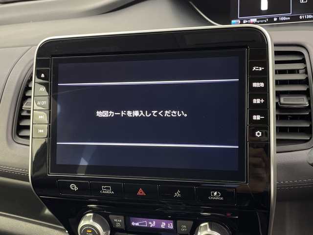 日産 セレナ e－パワー ハイウェイスター V 鹿児島県 2020(令2)年 6.2万km ダイヤモンドブラック 純正10インチナビ/（AM/FM/CD/DVD/Bluetooth/フルセグ）/フリップダウンモニター/プロパイロット/アラウンドビューモニター/両側パワースライドドア/ナビ連動ドライブレコーダー/ブラインドスポットモニター/ETC2.0/オートホールド/電子パーキング/パーキングアシスト/純正シートカバー/スマートキー/LEDヘッドライト