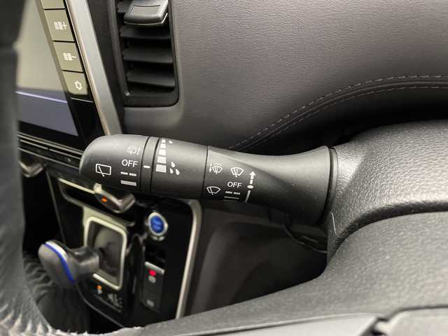 日産 セレナ e－パワー ハイウェイスター V 鹿児島県 2020(令2)年 6.2万km ダイヤモンドブラック 純正10インチナビ/（AM/FM/CD/DVD/Bluetooth/フルセグ）/フリップダウンモニター/プロパイロット/アラウンドビューモニター/両側パワースライドドア/ナビ連動ドライブレコーダー/ブラインドスポットモニター/ETC2.0/オートホールド/電子パーキング/パーキングアシスト/純正シートカバー/スマートキー/LEDヘッドライト