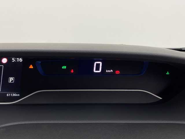 日産 セレナ e－パワー ハイウェイスター V 鹿児島県 2020(令2)年 6.2万km ダイヤモンドブラック 純正10インチナビ/（AM/FM/CD/DVD/Bluetooth/フルセグ）/フリップダウンモニター/プロパイロット/アラウンドビューモニター/両側パワースライドドア/ナビ連動ドライブレコーダー/ブラインドスポットモニター/ETC2.0/オートホールド/電子パーキング/パーキングアシスト/純正シートカバー/スマートキー/LEDヘッドライト