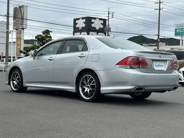 トヨタ クラウン アスリート 岡山県 2011(平23)年 6.5万km シルバーM 登録時走行距離64184km/純正ナビ/地デジTV(AM/FM/CD/DVD)/バックカメラ/ドライブレコーダー/ビルトインETC/本巻きステアリング/クルーズコントロール/横滑り防止装置/D/N席パワーシート/電動格納ミラー/USB入力端子/トランクリッドイージークローザー/純正フロアマット/18インチ社外AW/ユピテルレーダー探知機/プッシュスタート/スマートキー